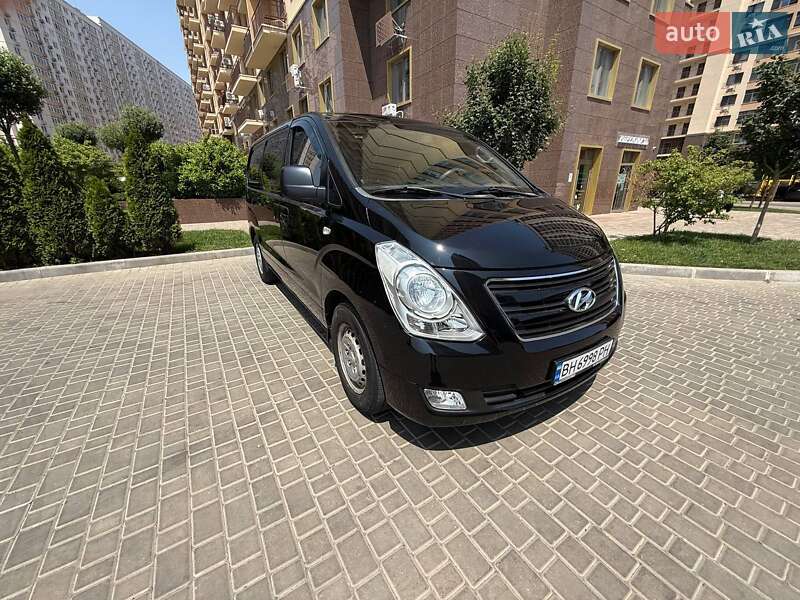 Грузовой фургон Hyundai H-1 2009 в Одессе