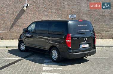 Минивэн Hyundai H-1 2011 в 