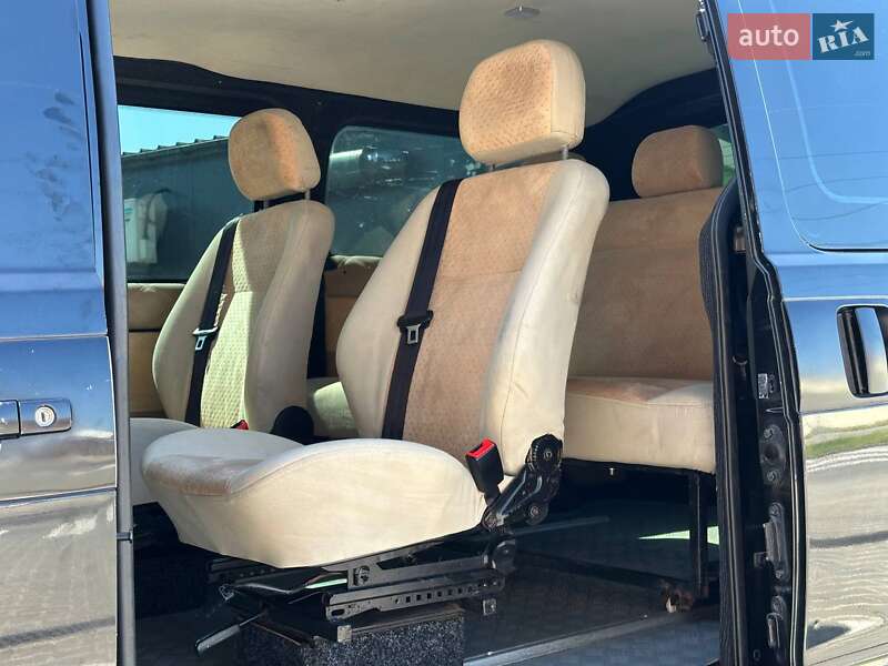 Мінівен Hyundai H-1 2011 в Одесі