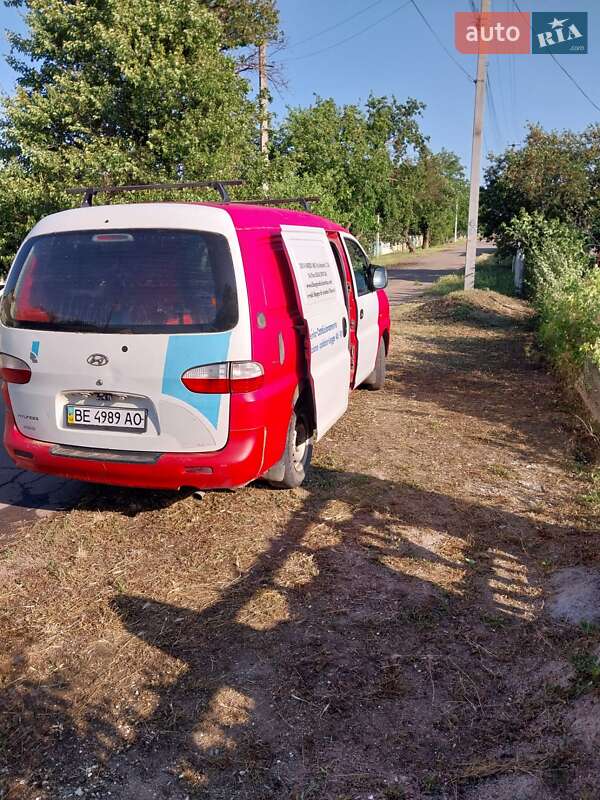 Мінівен Hyundai H-1 2005 в Коблевому