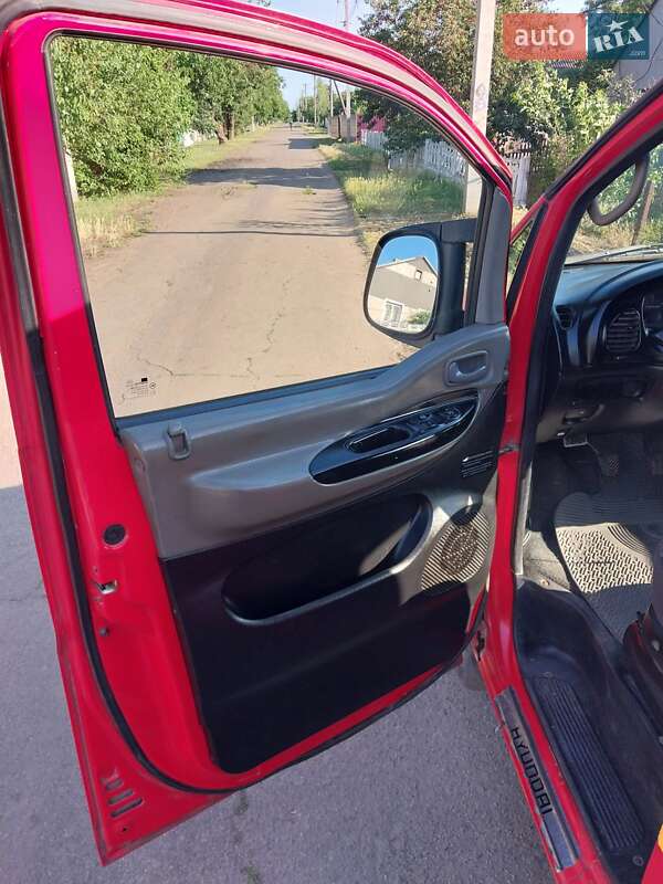 Мінівен Hyundai H-1 2005 в Коблевому