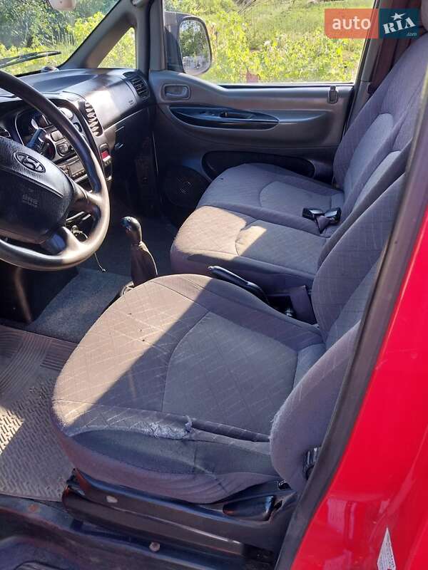 Мінівен Hyundai H-1 2005 в Коблевому