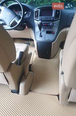 Минивэн Hyundai H-1 2019 в 