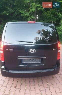 Минивэн Hyundai H-1 2019 в 