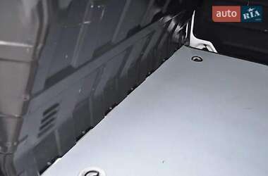 Грузопассажирский фургон Hyundai H-1 2015 в 