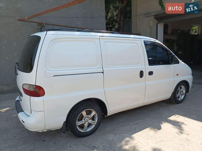 Минивэн Hyundai H-1 2006 в Одессе