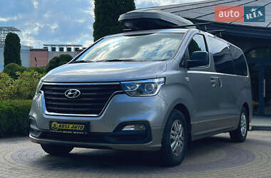 Минивэн Hyundai H-1 2020 в 