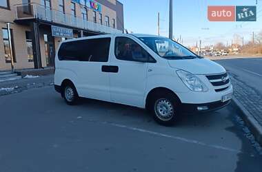 Вантажний фургон Hyundai H-1 2009 в 
