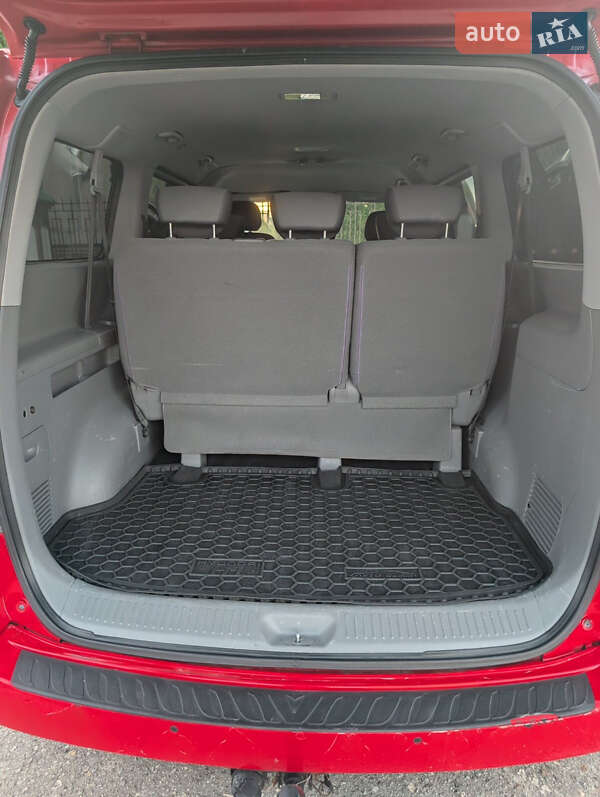 Мінівен Hyundai H-1 2010 в Дубні