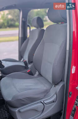 Минивэн Hyundai H-1 2010 в 