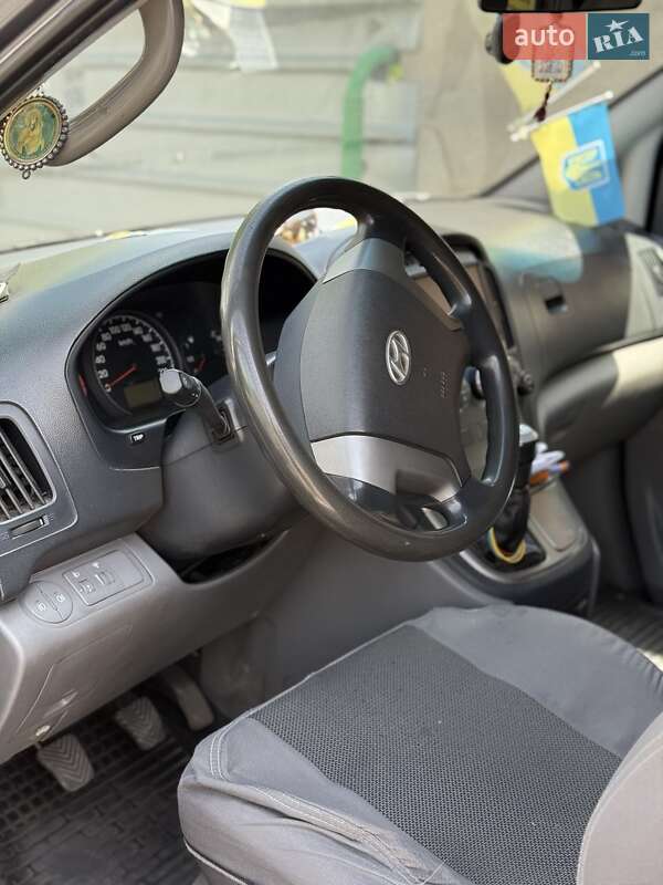 Минивэн Hyundai H-1 2011 в Николаеве фото 7 Минивэн Hyundai H-1 2011 в Николаеве