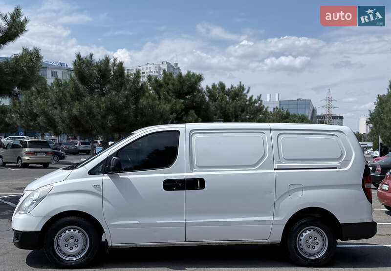 Грузовой фургон Hyundai H-1 2013 в Одессе