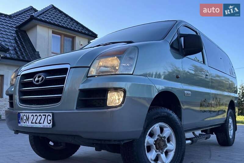 Hyundai H-1 1997