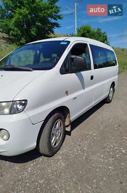 Минивэн Hyundai H-1 2004 в Киеве