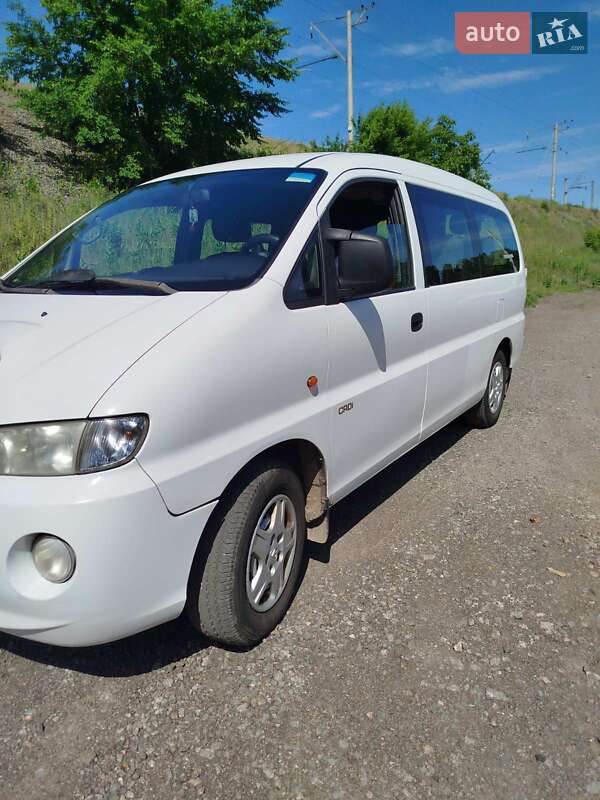 Мінівен Hyundai H-1 2004 в Києві