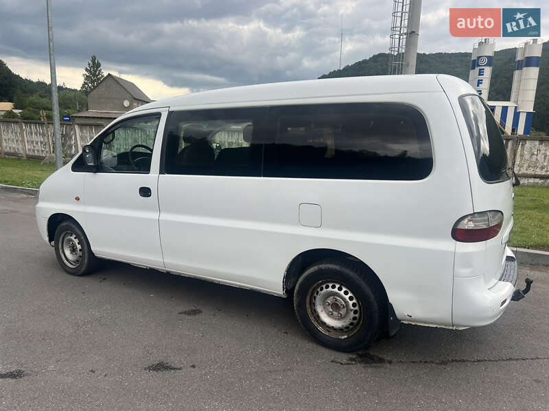 Минивэн Hyundai H-1 2006 в Сколе