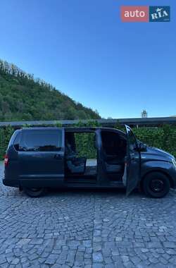 Минивэн Hyundai H-1 2008 в 