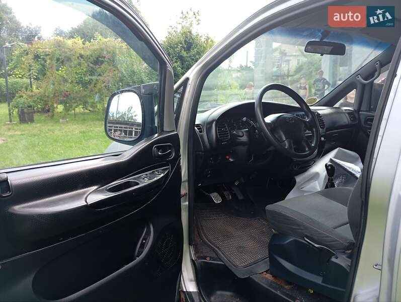 Минивэн Hyundai H-1 1998 в Ратным фото 4 Минивэн Hyundai H-1 1998 в Ратным