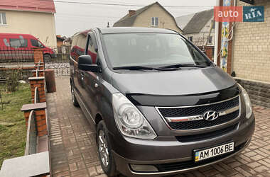 Минивэн Hyundai H-1 2011 в Попельне