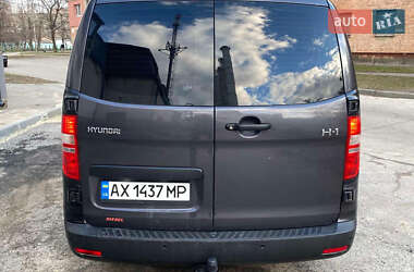 Минивэн Hyundai H-1 2008 в 