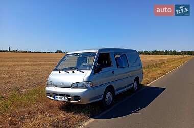 Грузовой фургон Hyundai H-1 1998 в 