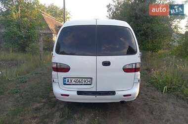 Минивэн Hyundai H-1 2005 в 