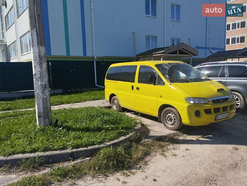 Минивэн Hyundai H-1 2002 в Киеве