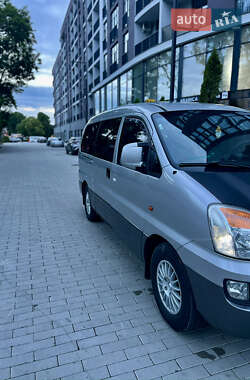 Мінівен Hyundai H-1 2007 в 