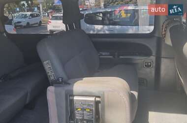 Минивэн Hyundai H-1 2003 в 