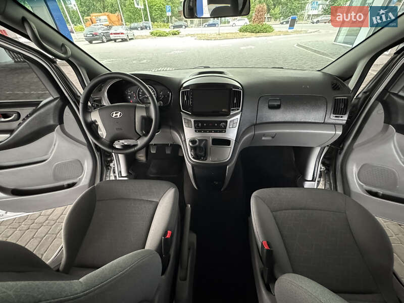 Минивэн Hyundai H-1 2020 в Киеве фото 18 Минивэн Hyundai H-1 2020 в Киеве