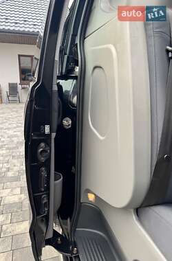 Минивэн Hyundai H-1 2011 в 