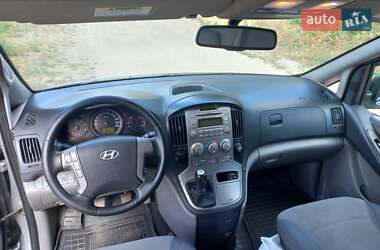 Минивэн Hyundai H-1 2011 в 
