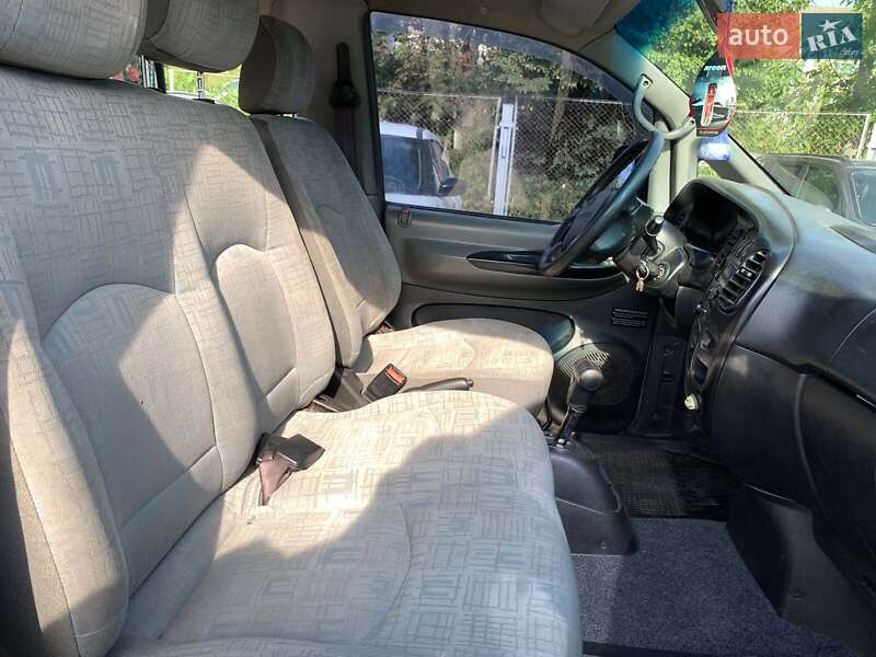 Минивэн Hyundai H-1 2006 в Виннице