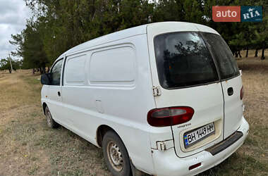 Вантажний фургон Hyundai H-1 2000 в 