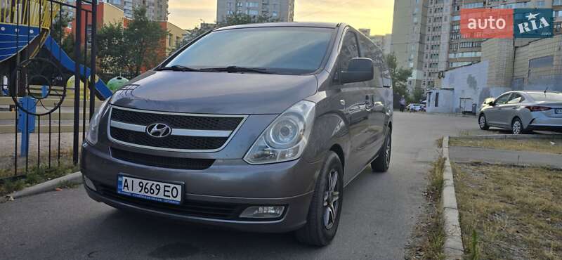 Минивэн Hyundai H-1 2010 в Киеве фото 4 Минивэн Hyundai H-1 2010 в Киеве