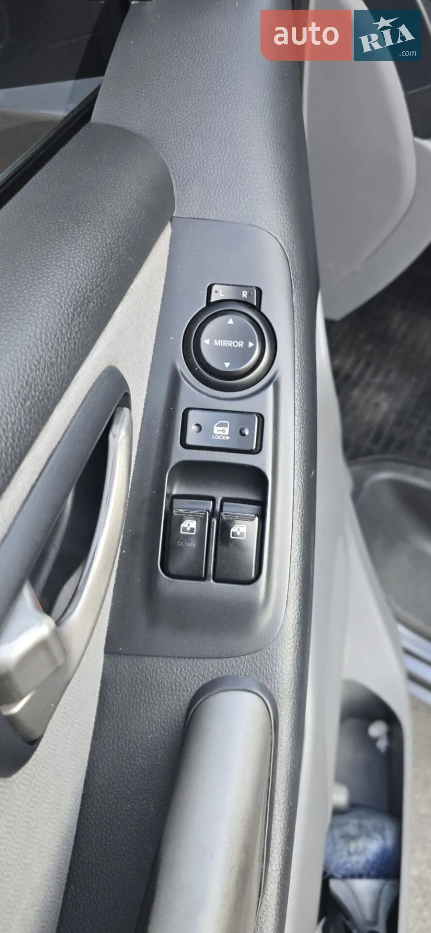 2010 Hyundai Starex (H-1) - мініатюра 19