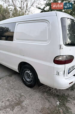 Грузовой фургон Hyundai H-1 2005 в 