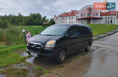 Минивэн Hyundai H-1 2005 в 