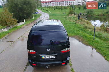 Минивэн Hyundai H-1 2005 в 
