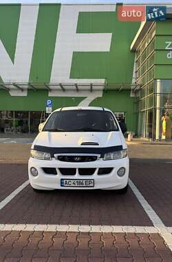 Минивэн Hyundai H-1 2006 в 