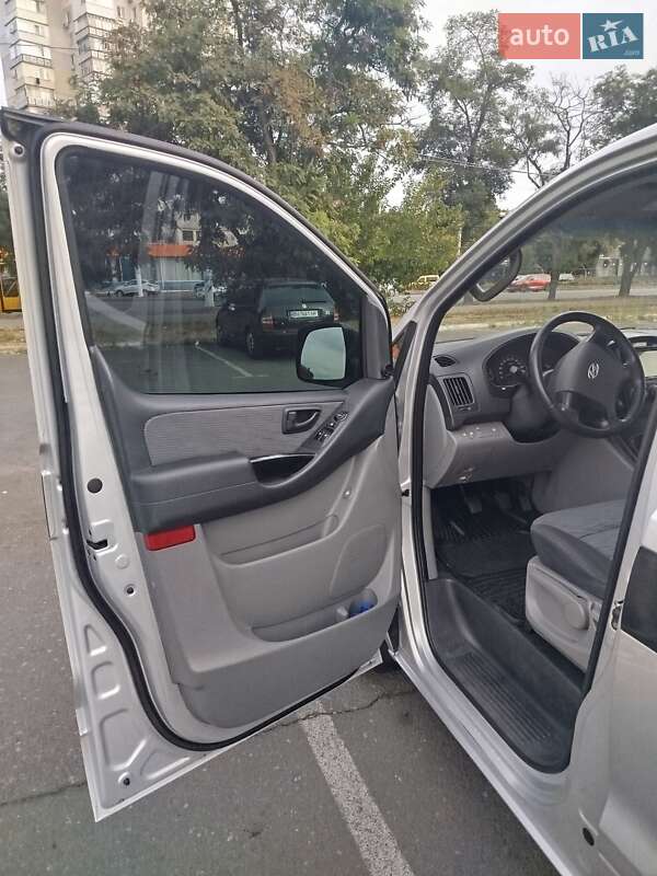 Минивэн Hyundai H-1 2008 в Одессе