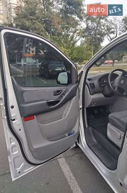 Минивэн Hyundai H-1 2008 в 