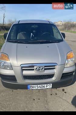 Минивэн Hyundai H-1 2005 в 