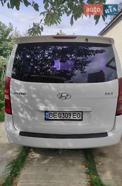 Минивэн Hyundai H-1 2012 в 