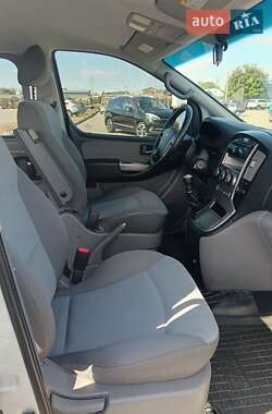 Минивэн Hyundai H-1 2008 в 