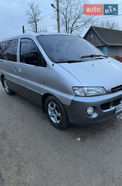 Мінівен Hyundai H-1 1999 в Одесі