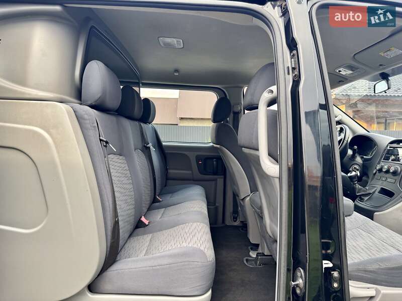 Мінівен Hyundai H-1 2011 в Ковелі