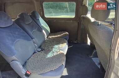 Минивэн Hyundai H-1 2005 в 