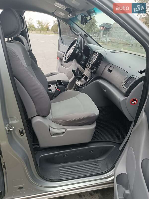 Минивэн Hyundai H-1 2010 в Измаиле