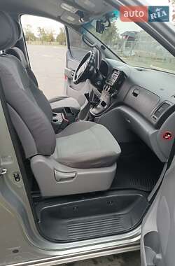 Минивэн Hyundai H-1 2010 в 